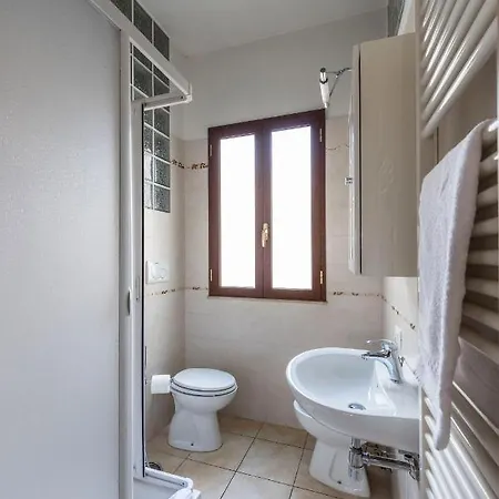 Appartement Domus Francisca Via Gregorio Vii Nr 90 Rome